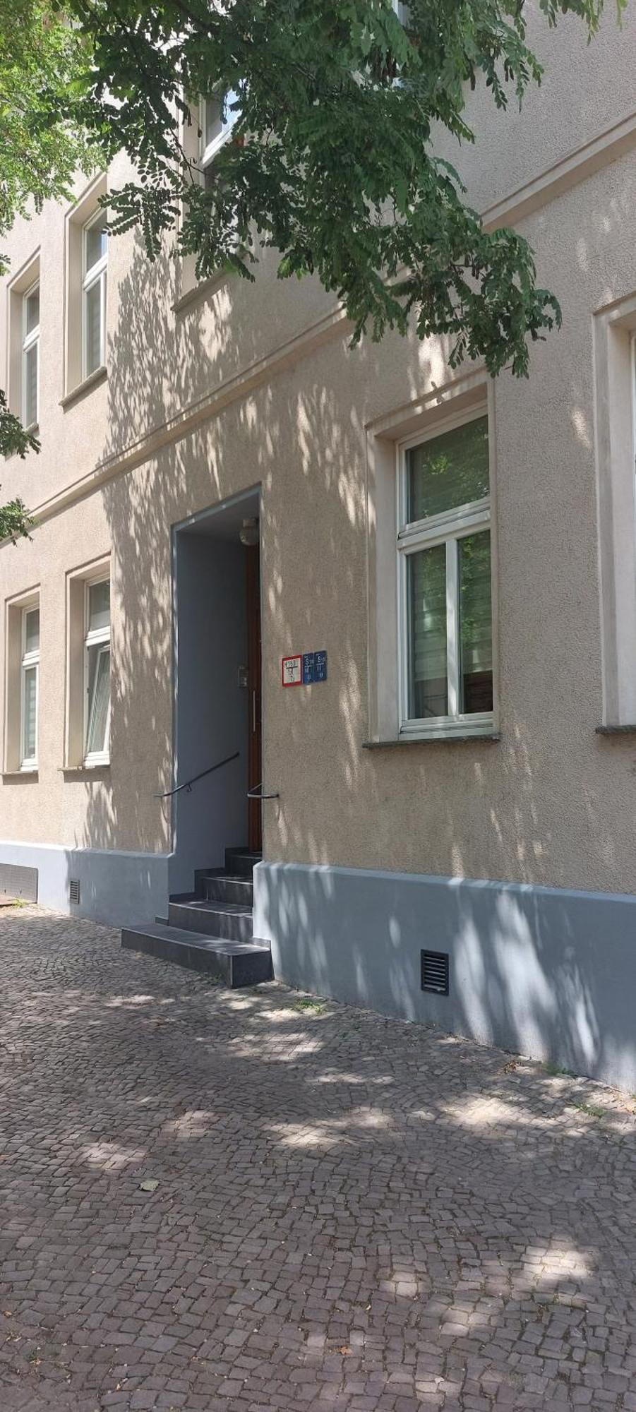 Ferienwohnung Am Bahnhof Bernburg Esterno foto