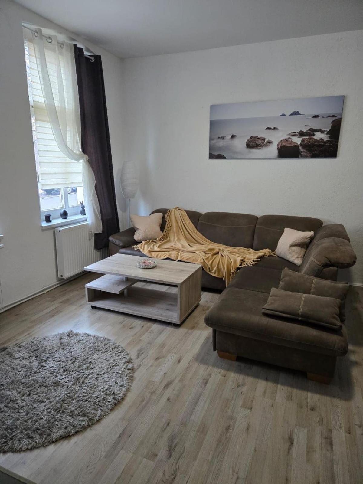 Ferienwohnung Am Bahnhof Bernburg Esterno foto
