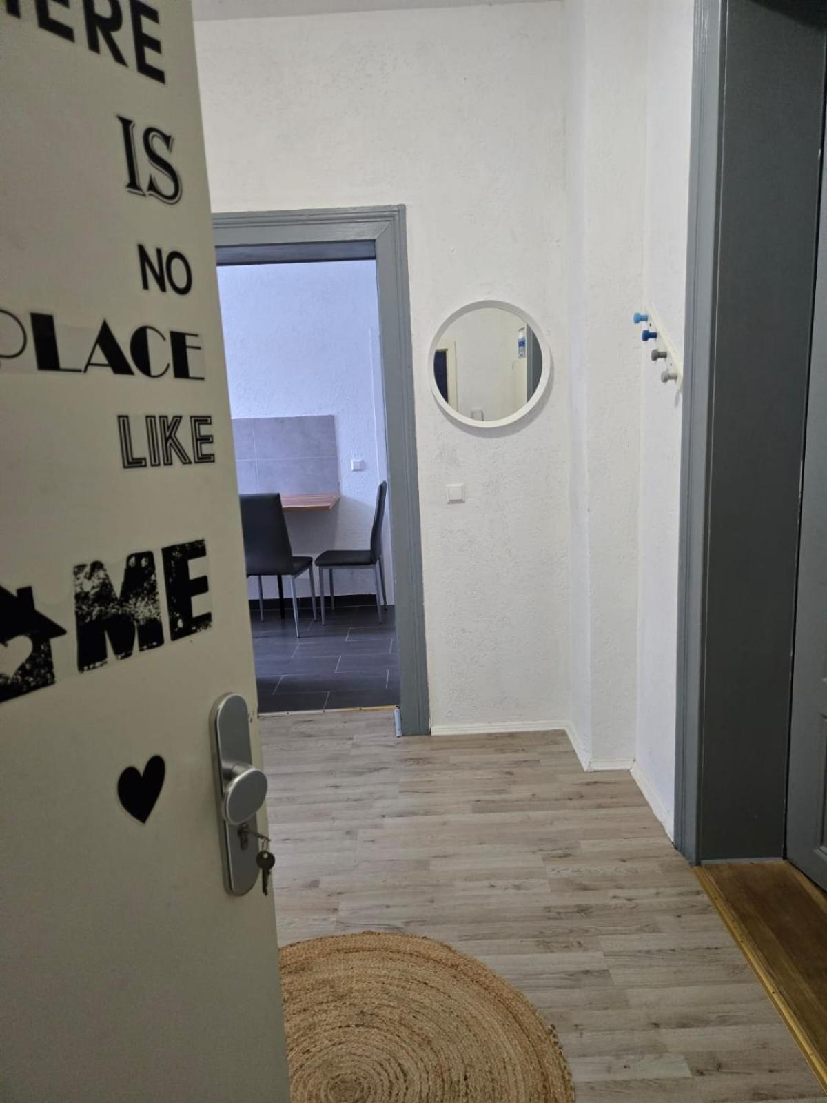 Ferienwohnung Am Bahnhof Bernburg Esterno foto